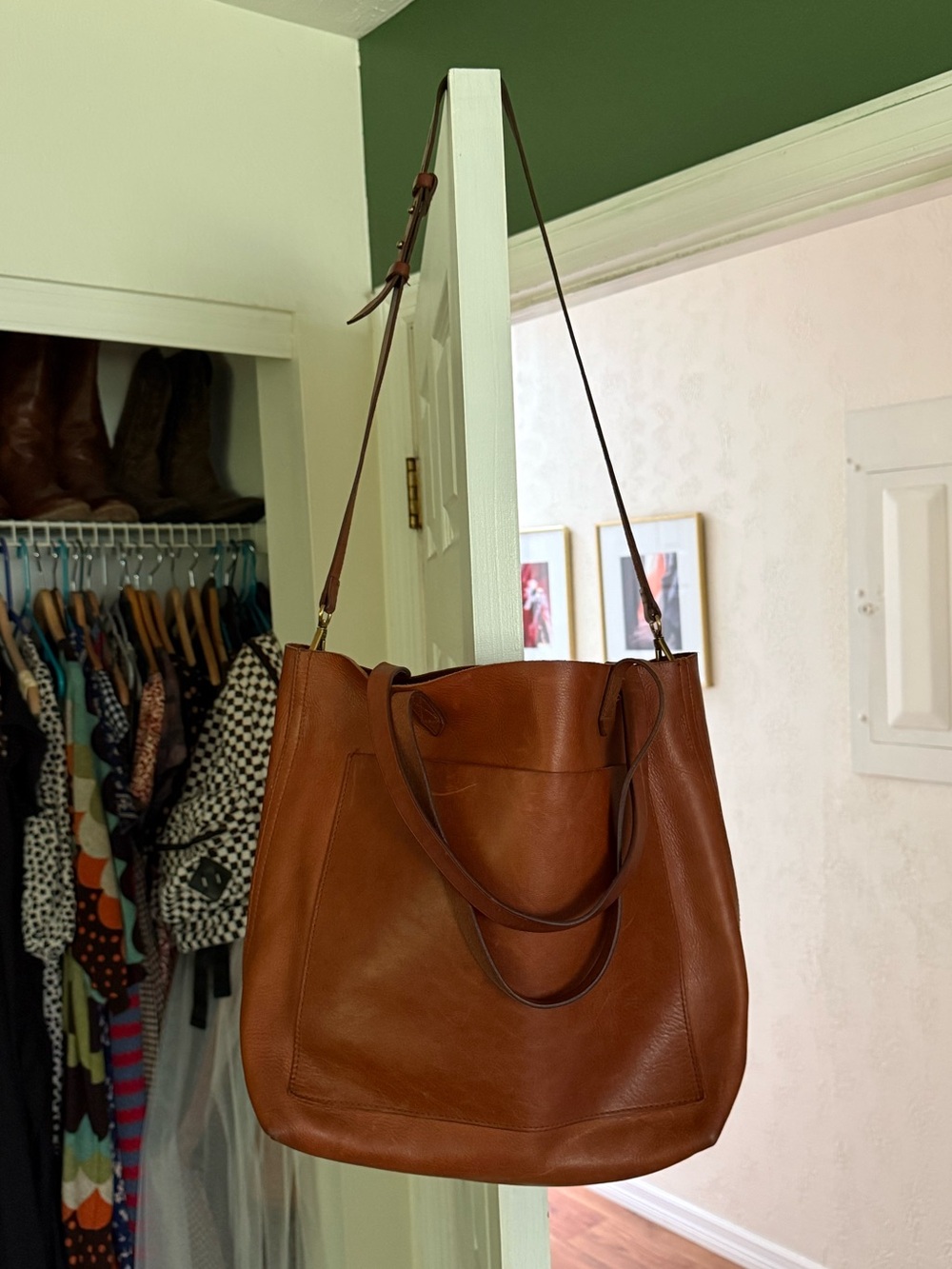 Madewell Classic Leather Tote Bag in Cognac Brown